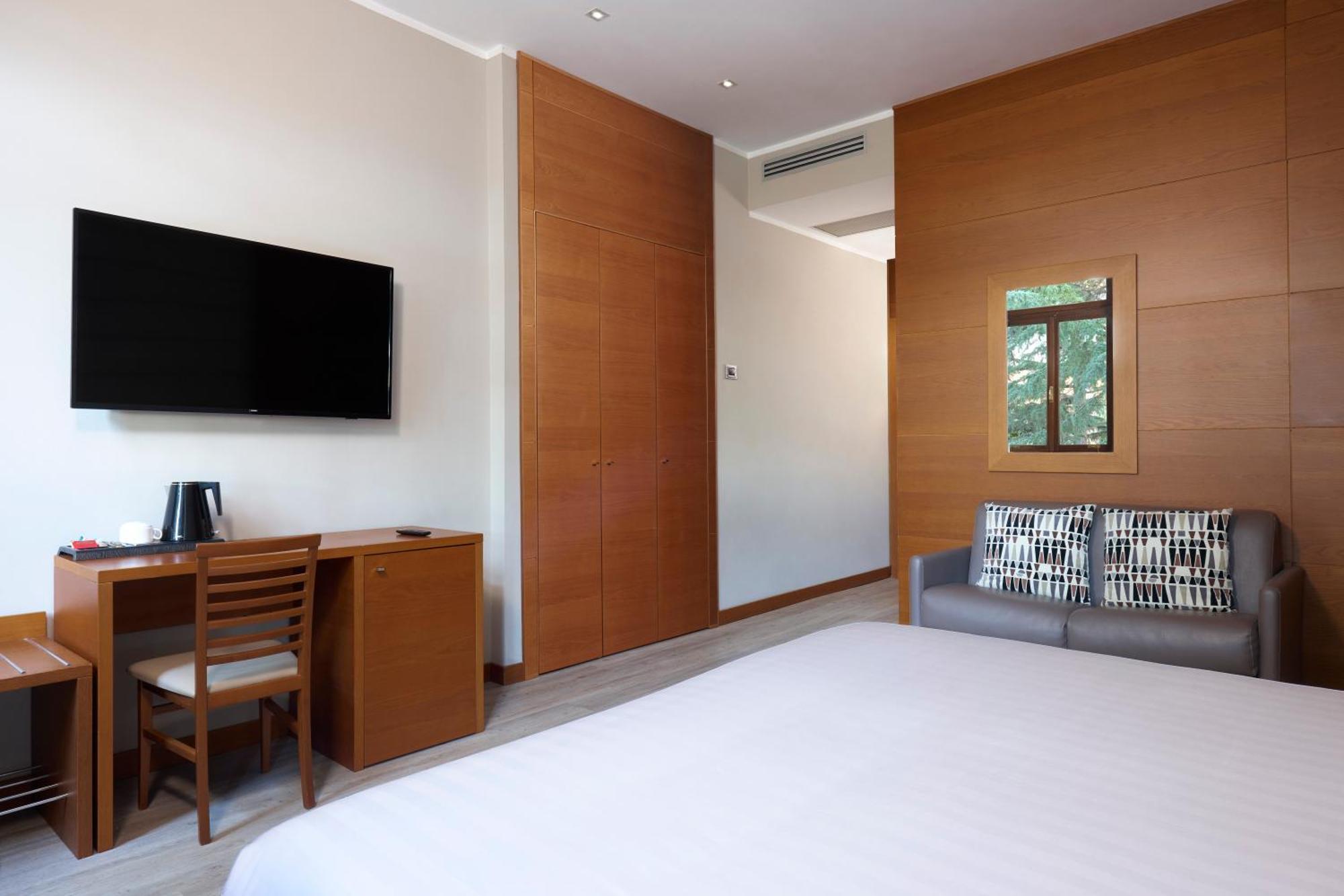 Deluxe Double or Twin Room,1226981261:JPEG