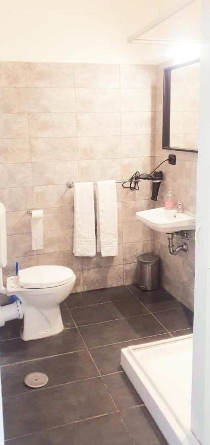 Basic Triple Room,1247006449:JPEG