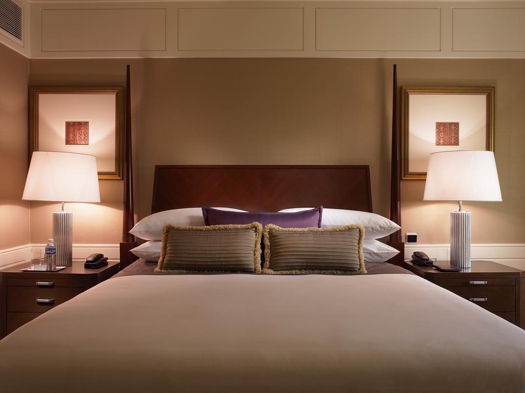 Suite Deluxe con Trasferimento Aeroportuale Gratuito, Accesso alla Lounge e Uso Gratuito della Sala Riunioni per 2 Ore per Soggiorno