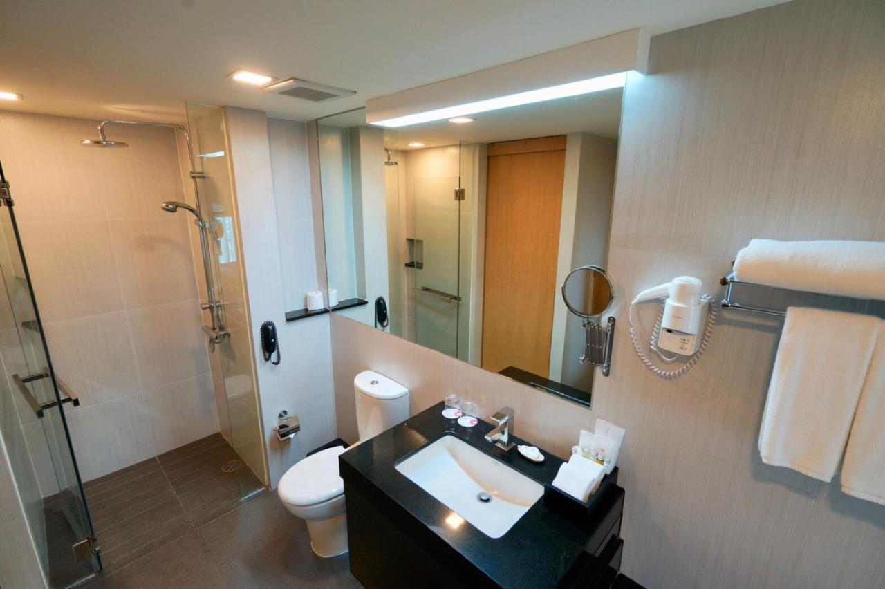 Deluxe Twin Room with Balcony,1270938847:JPEG