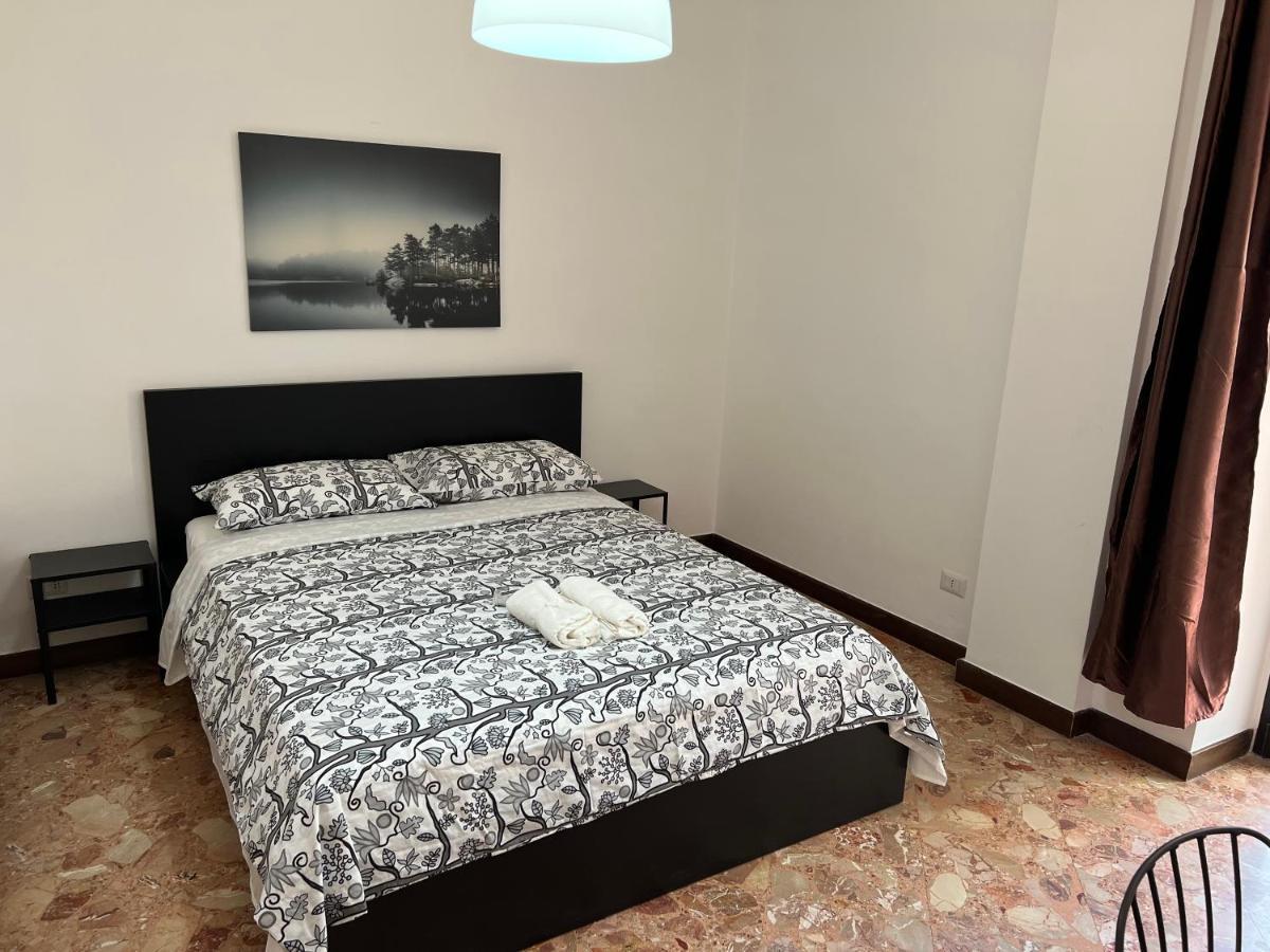 Camera Tripla con Bagno in Comune