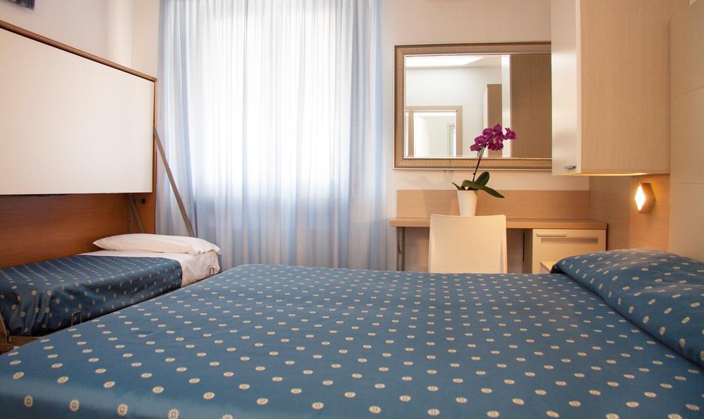 Standard Quadruple Room,255002325:JPEG