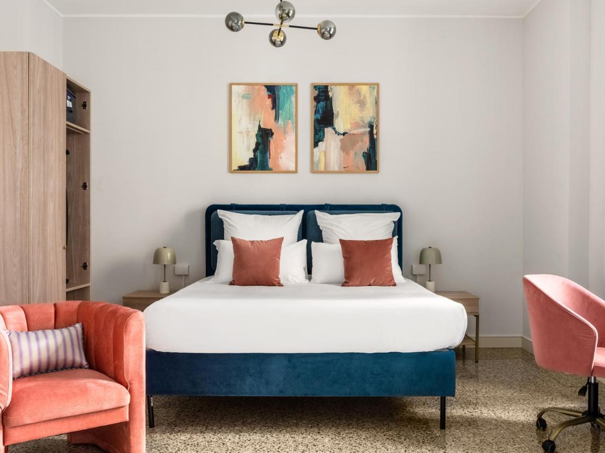 Extra Large Studio with Kitchen and Sofa Bed,1247016268:JPEG