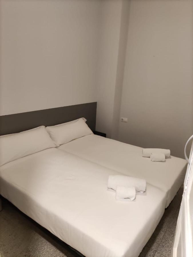 Camera Singola Budget con Bagno in Comune