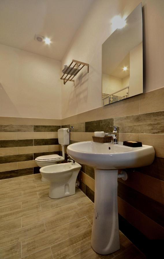 Double Room with Private Bathroom,1343538131:JPEG