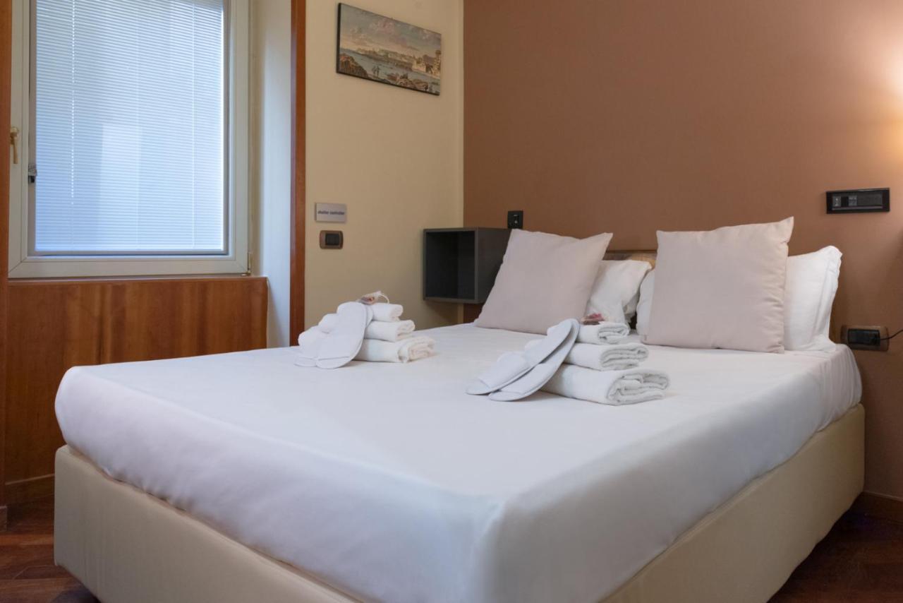 Camera Singola con Letto Queen-Size - Non Fumatori