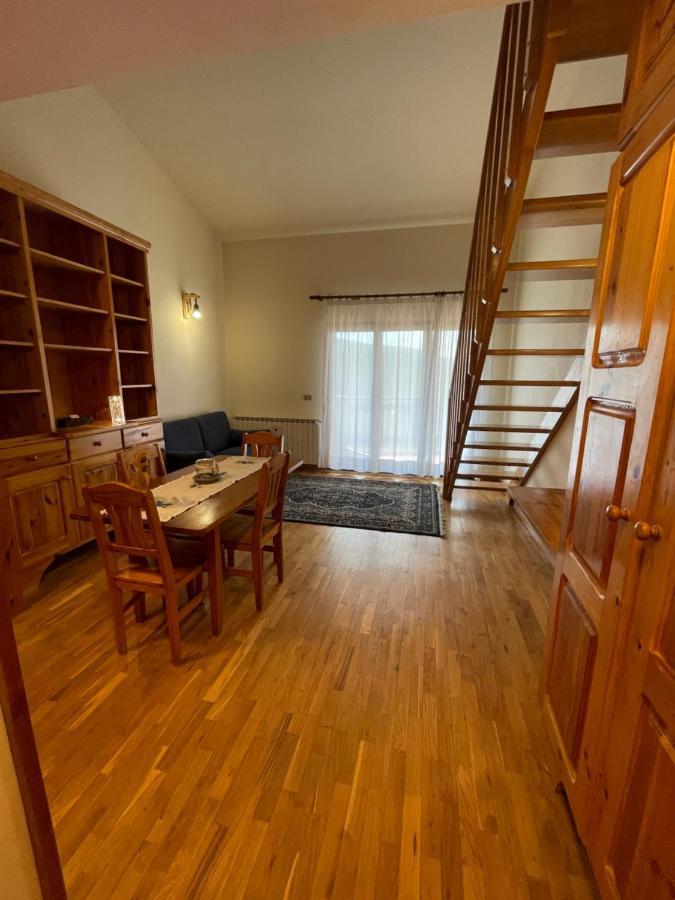Penthouse Apartment,1261949053:JPEG