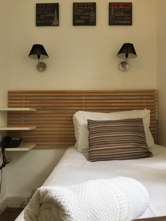 Small Single Room,126518787:JPEG