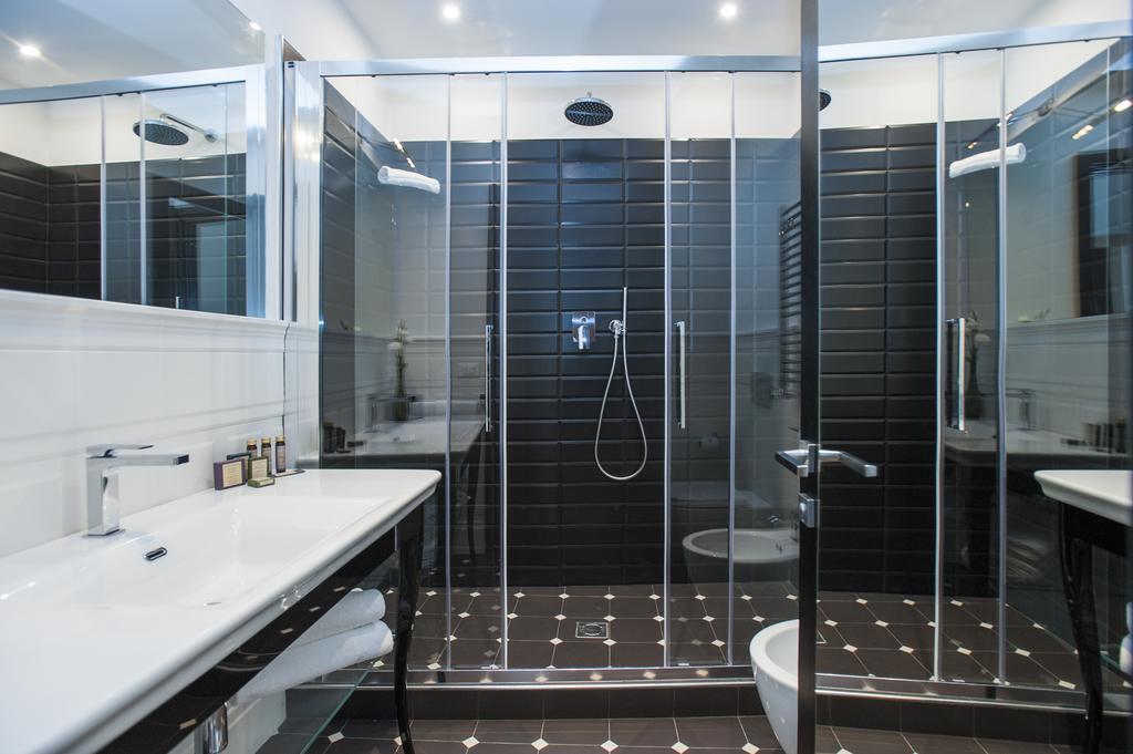 Superior Double or Twin Room Room with City View,379895038:JPEG