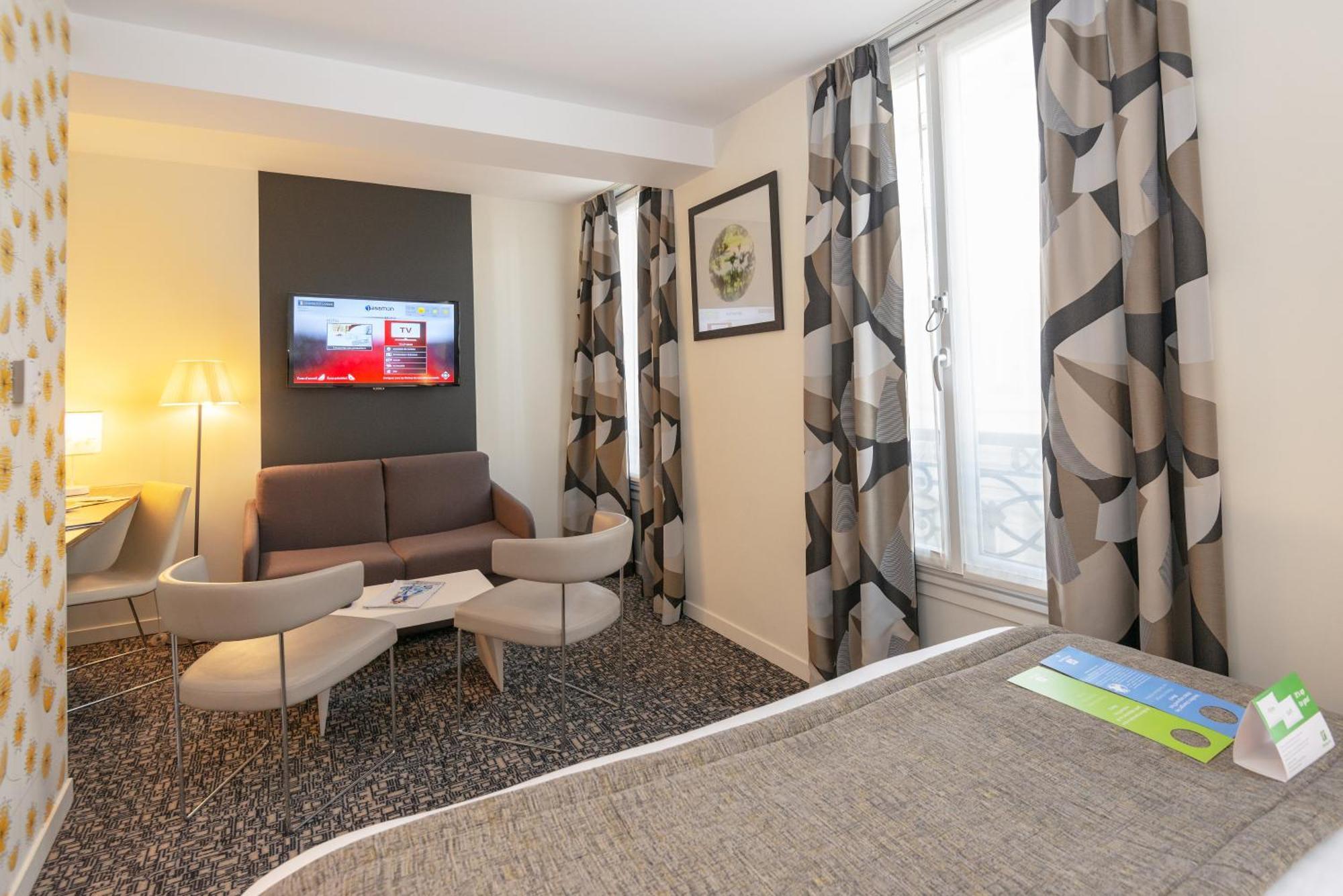 Premium Queen Room with sofa bed,1273899712:JPEG