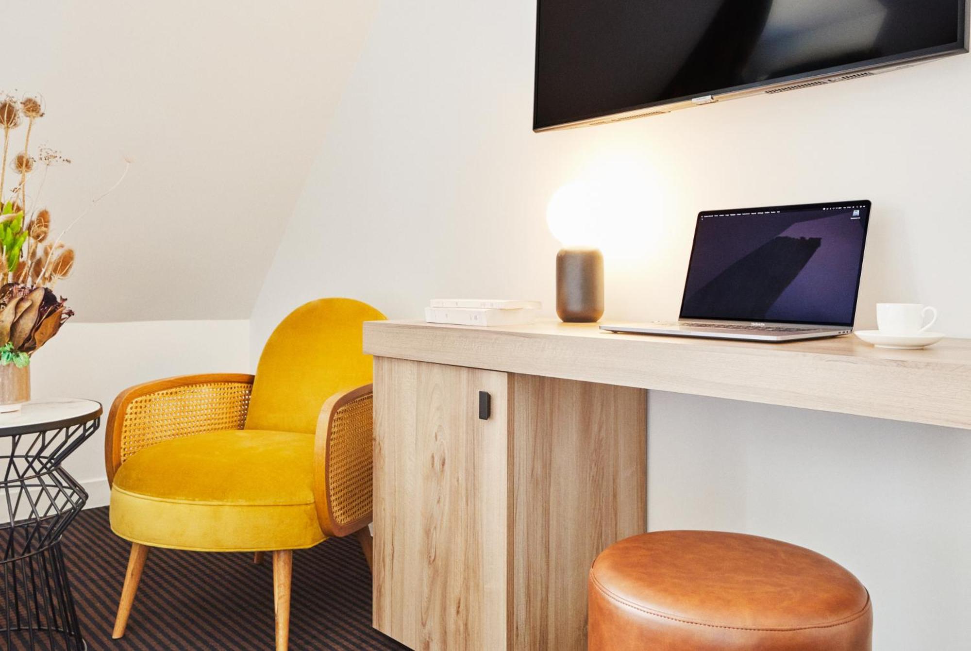 Junior Suite con Vista Torre Eiffel