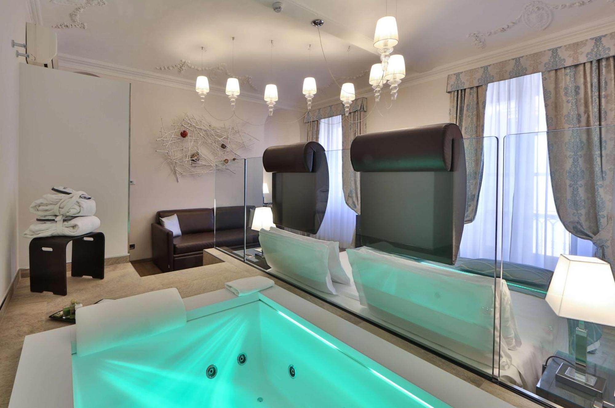 Junior Suite,1274537404:JPEG