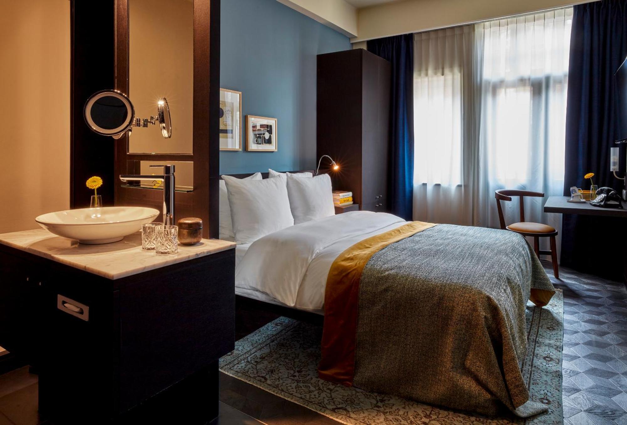 Classic Double Room