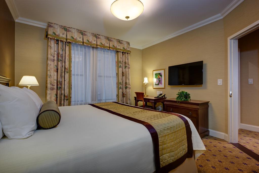 Suite Deluxe con 1 Camera da Letto