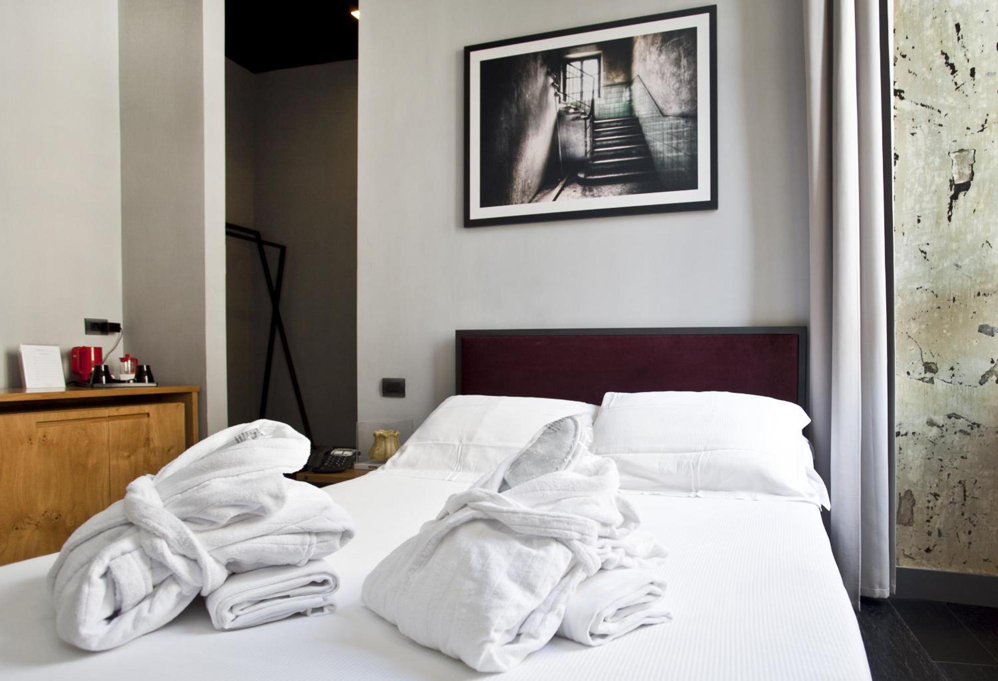 Camera Matrimoniale Deluxe con Letto Matrimoniale alla Francese