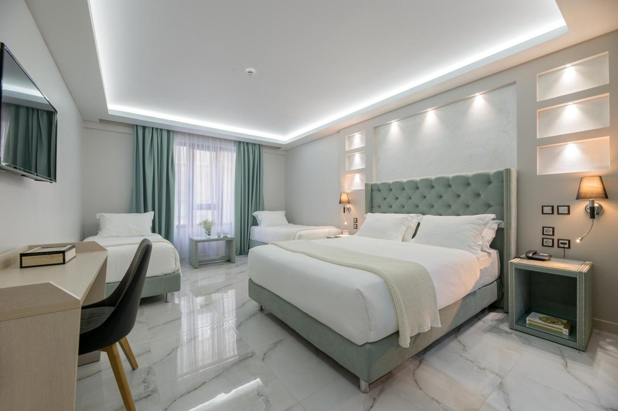 Deluxe Quadruple Room,1284790105:JPEG