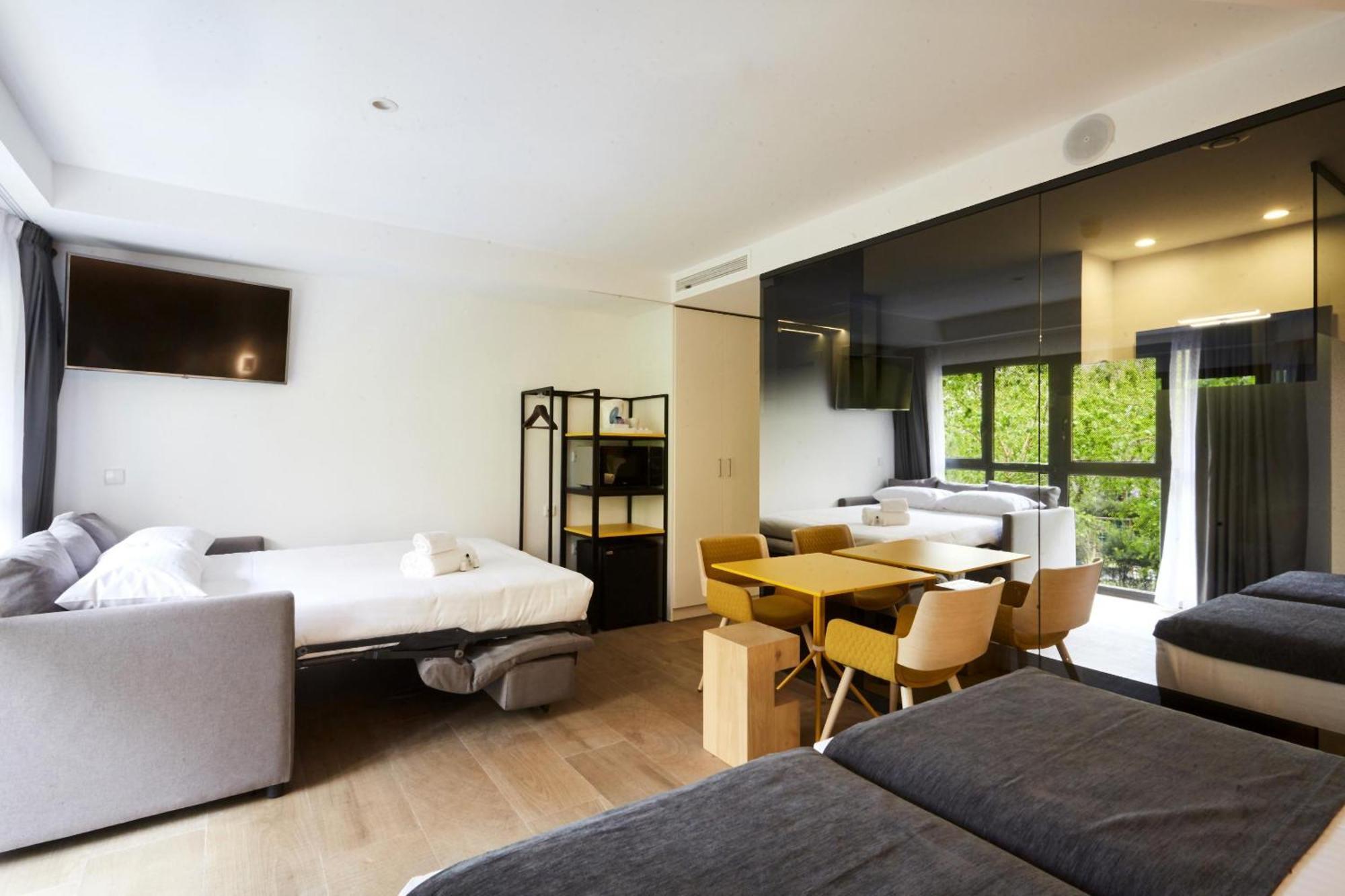 Superior Double or Twin Room,1285225285:JPEG