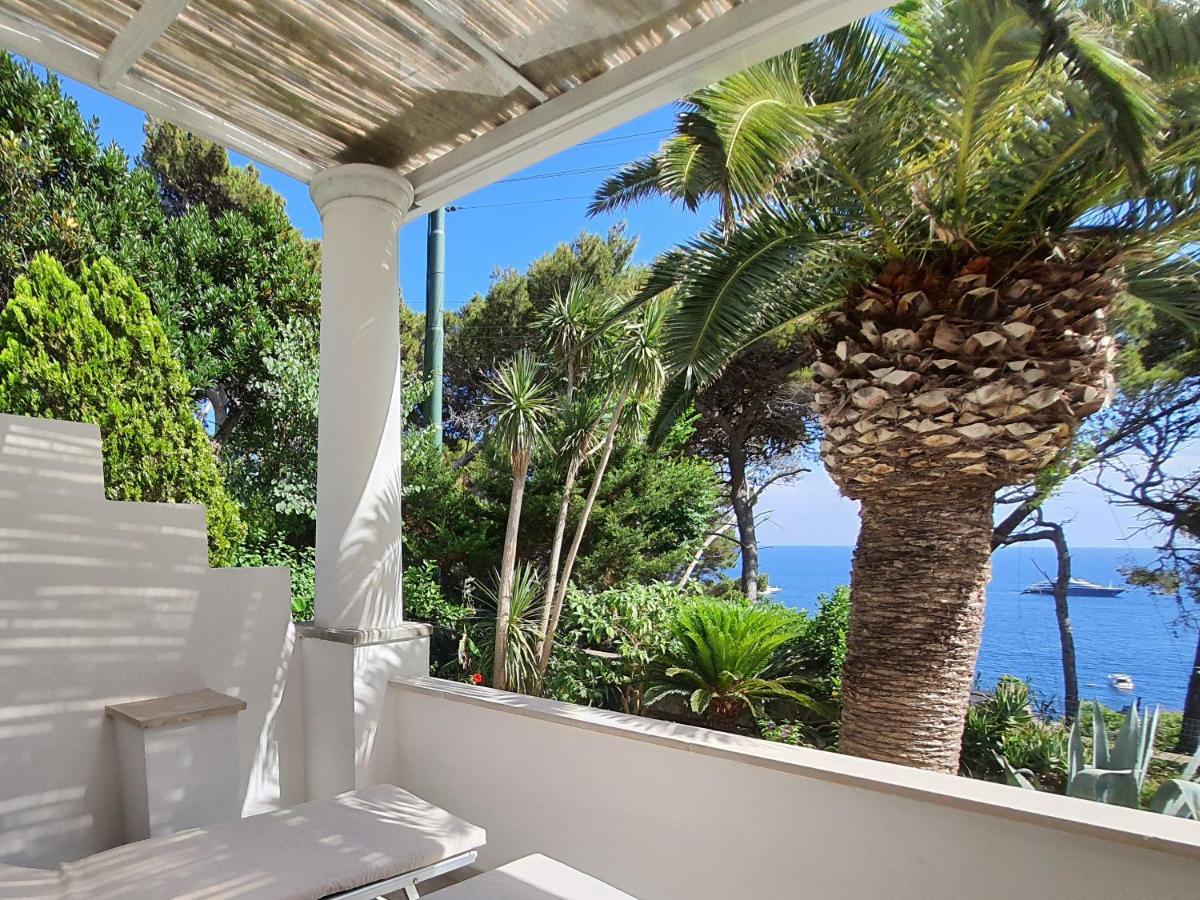 Double or Twin Room Sea View