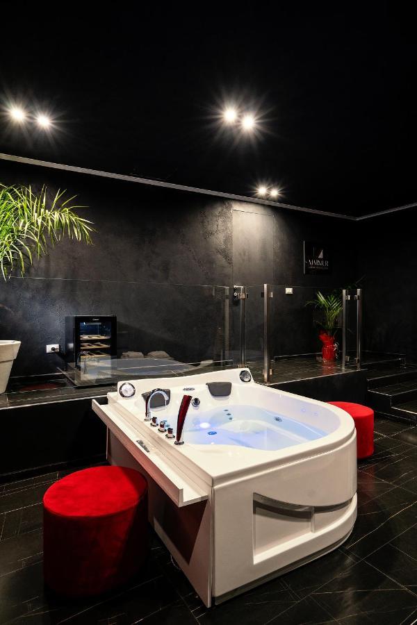 King Suite with Spa Bath,1297375294:JPEG