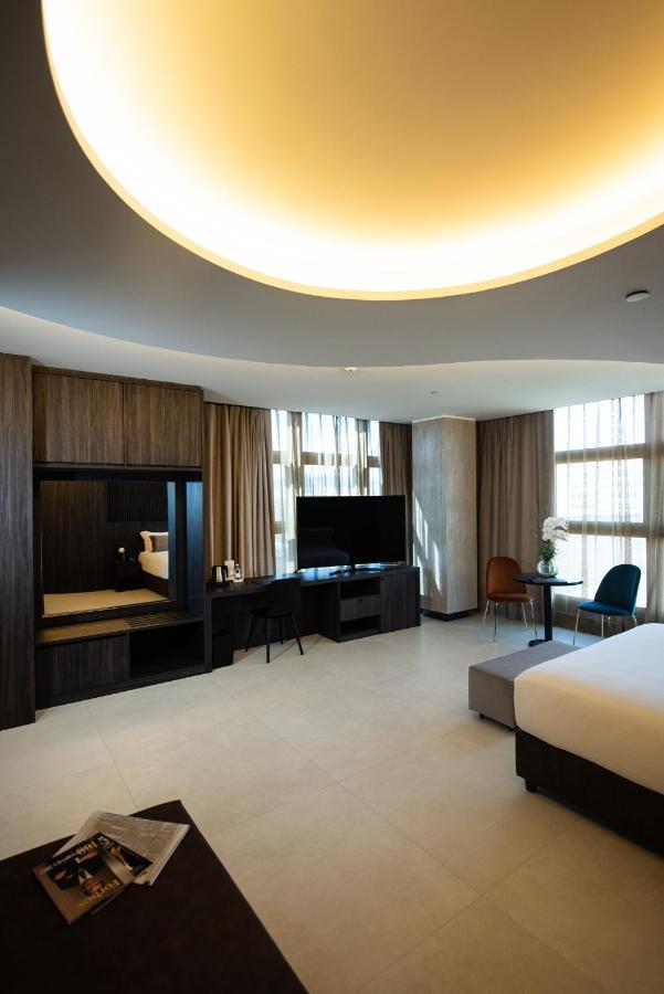 Camera Deluxe