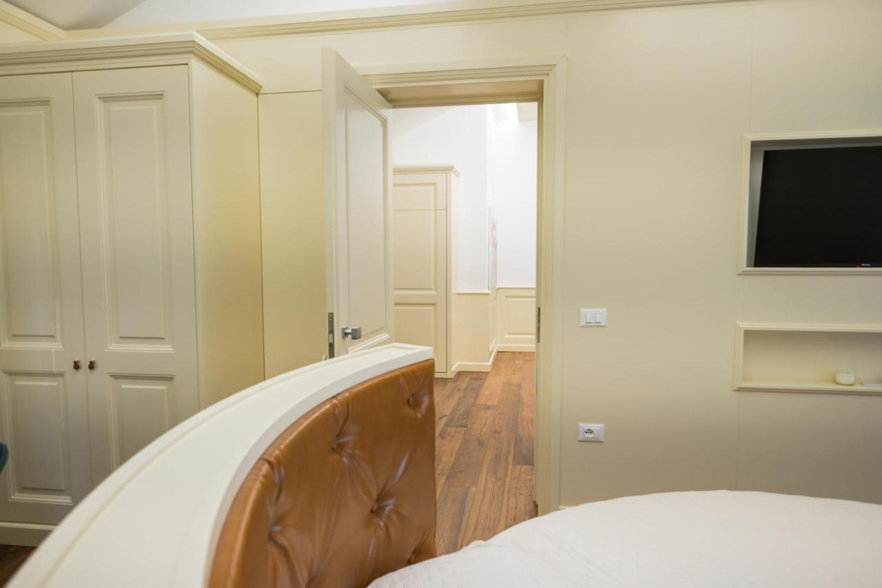 King Room Spa Bath
