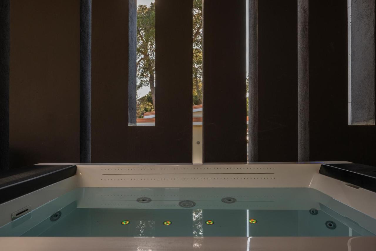 King Room Spa Bath