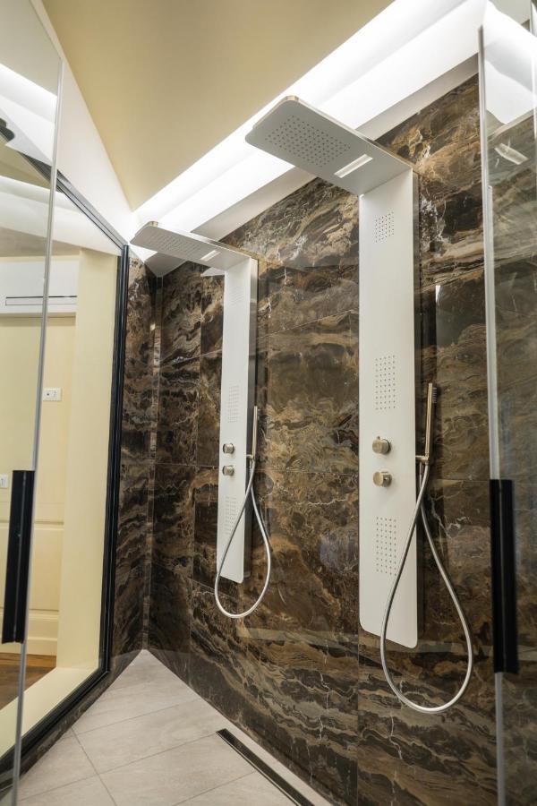 King Room Spa Bath