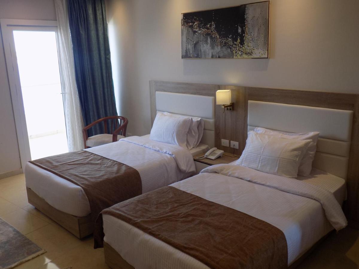 Double Room Mountain View