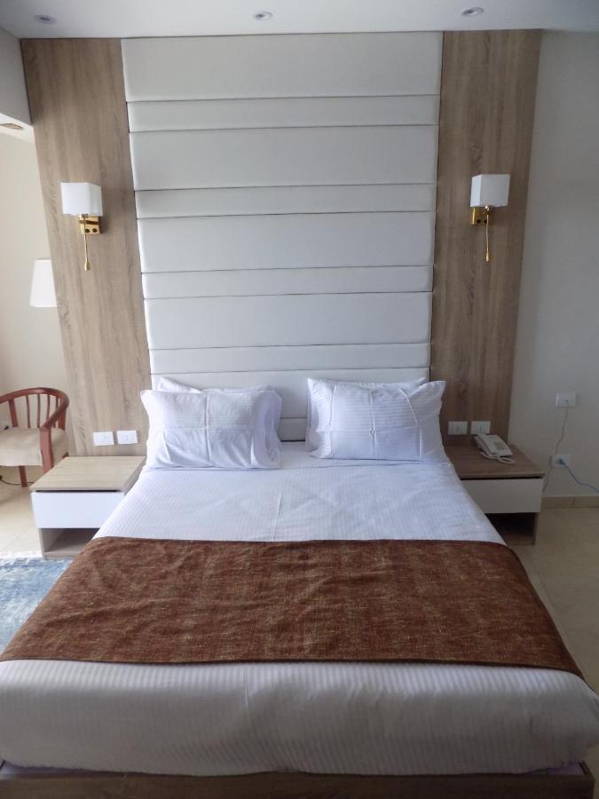 Double Room Mountain View