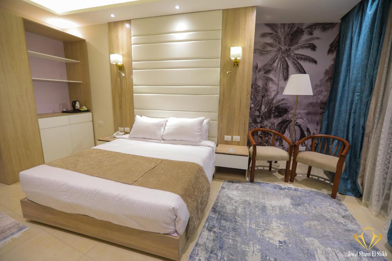 Single Room Mountain View