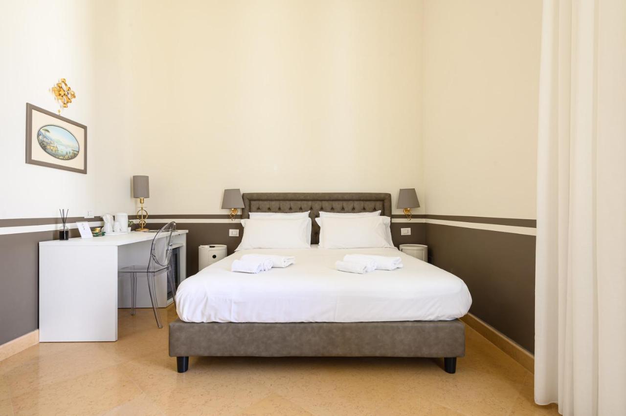 Camera Quadrupla