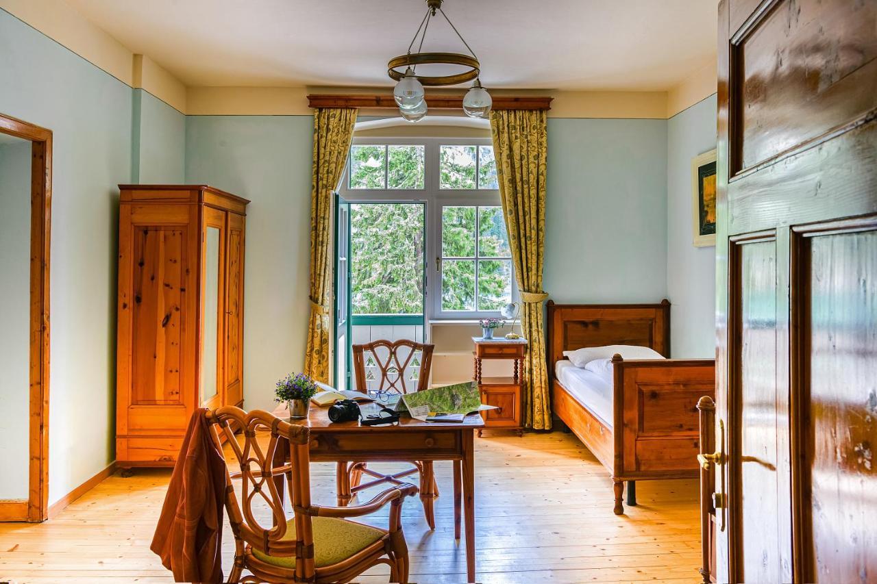 Camera Familiare con Vista Lago
