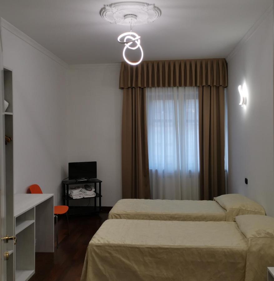 Double or Twin Room with Bathroom,1325027854:JPEG