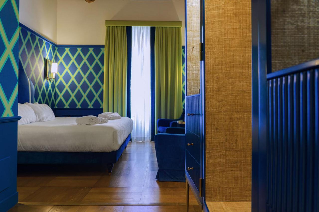 Standard Double Room,1326117442:JPEG