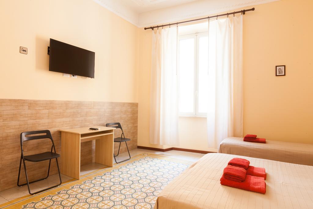 Camera Quadrupla con Bagno Interno