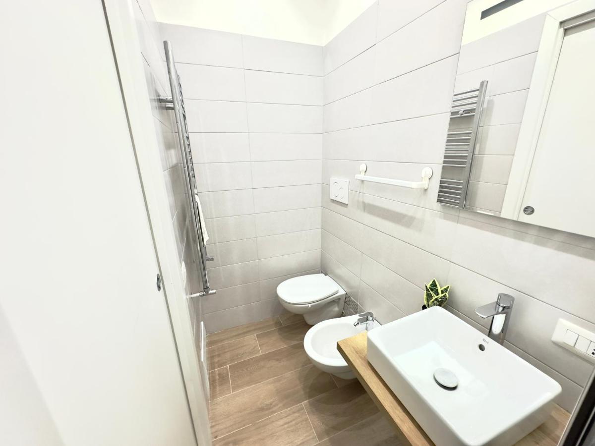 Double Room,1365086174:JPEG