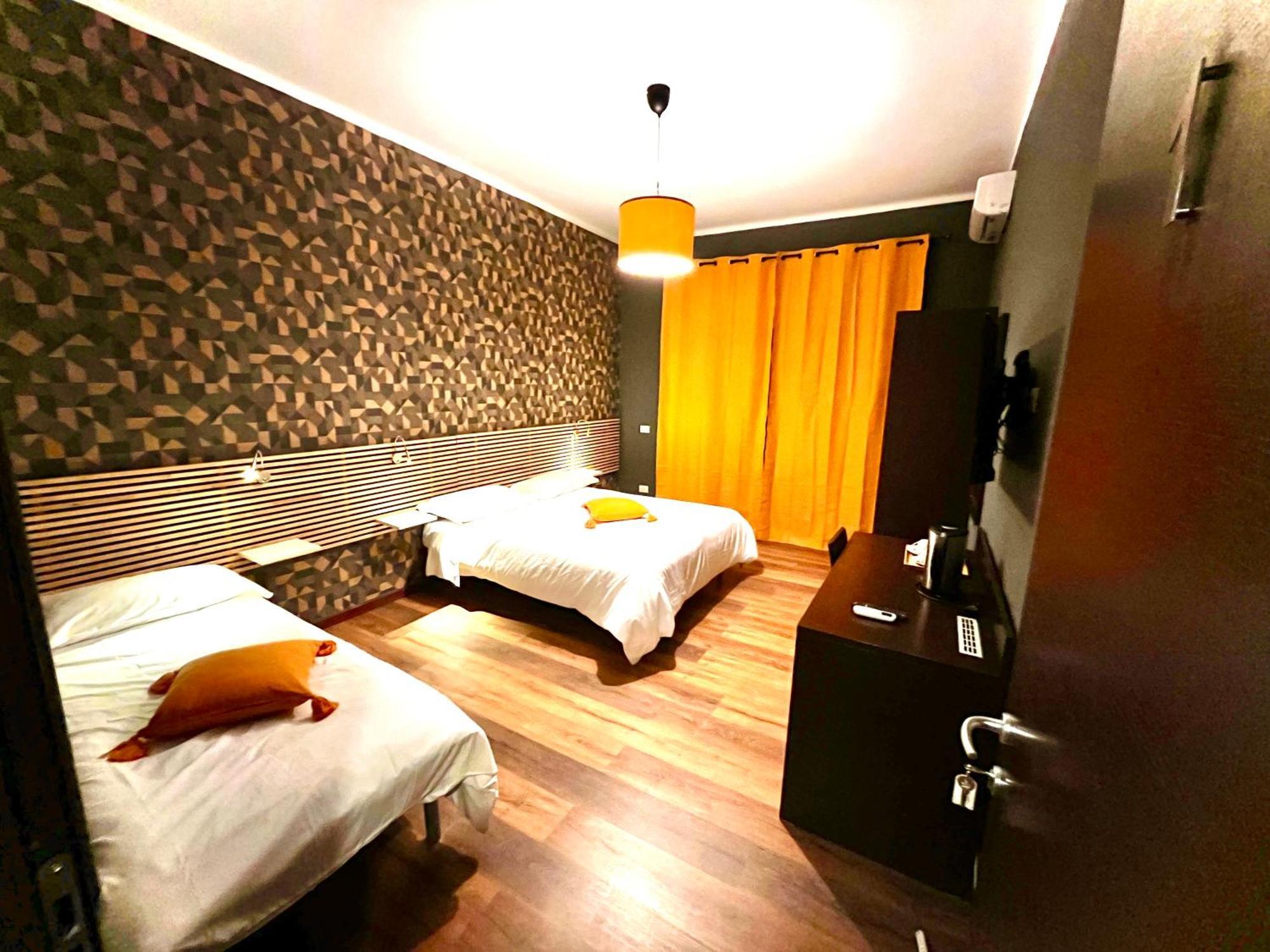 Triple Room with Private External Bathroom,1341220388:JPEG