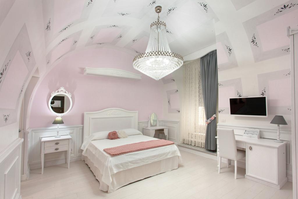Double Room with Balcony,179533734:JPEG