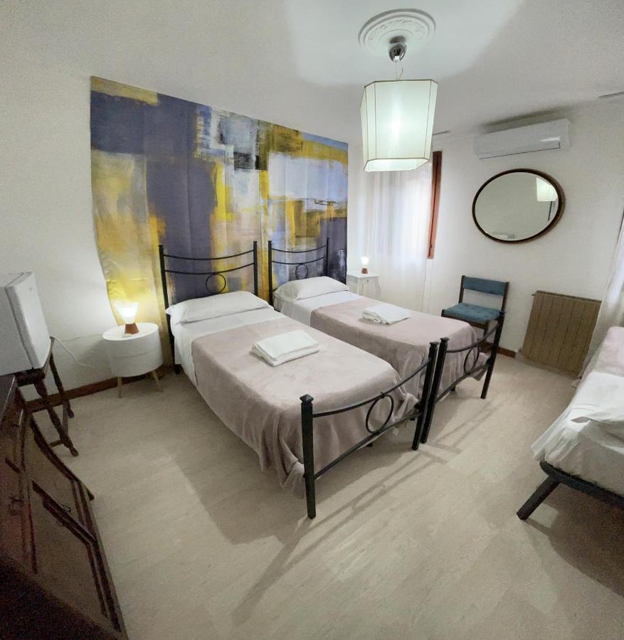 Luxury Triple Room,1331437835:JPEG