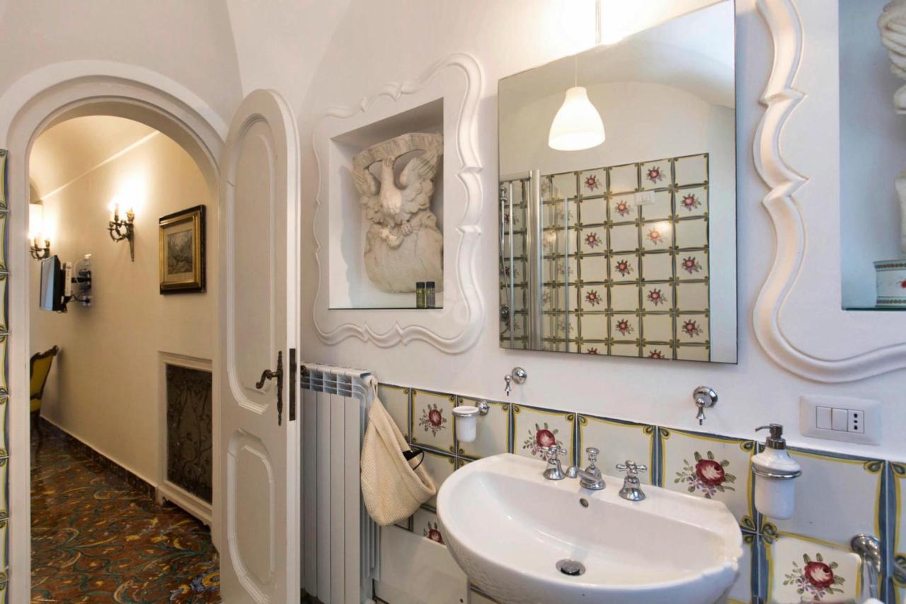 Design One-Bedroom Suite PA1
