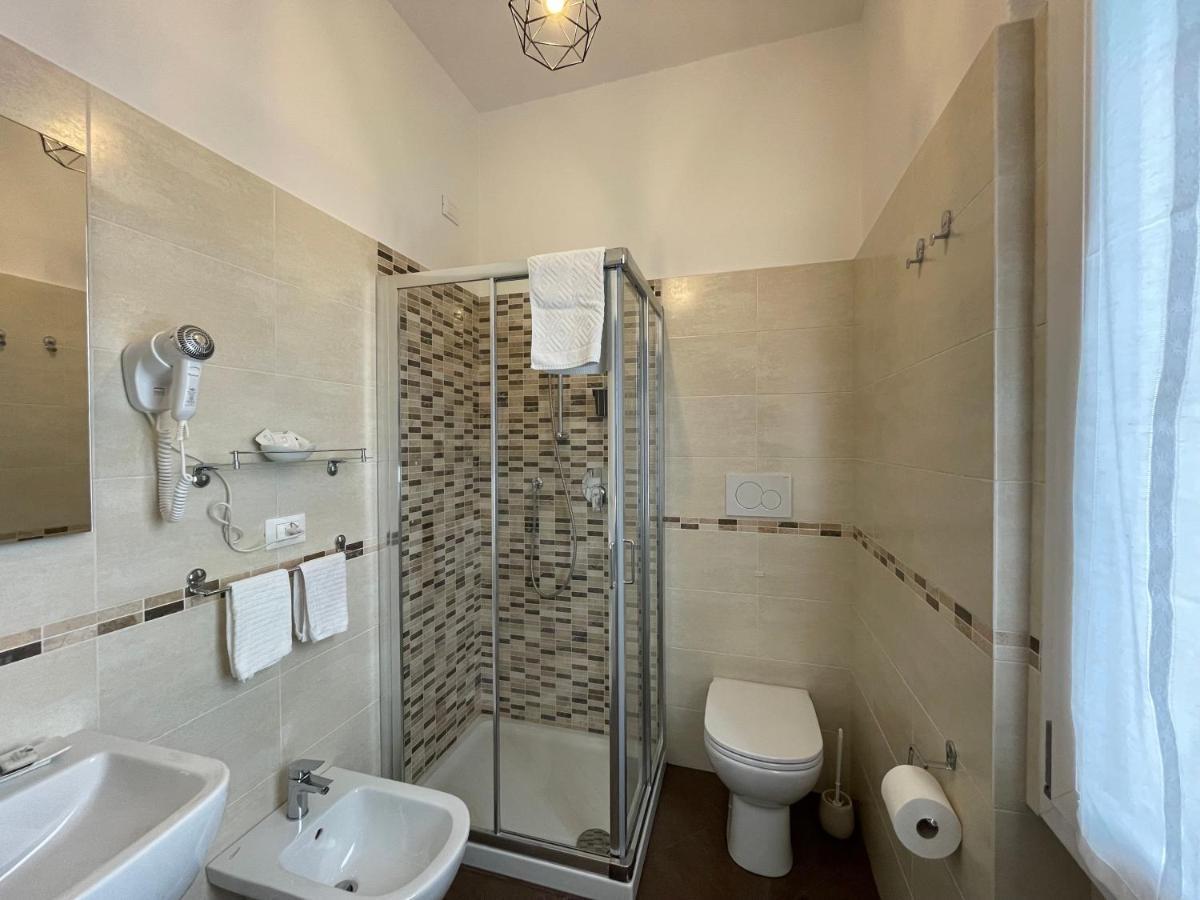 Camera Matrimoniale con Bagno Privato