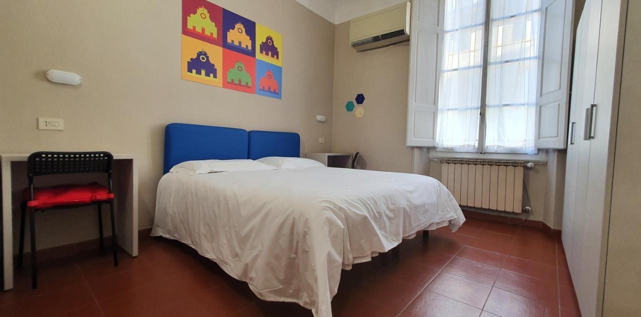 Twin Room,1361760338:JPEG