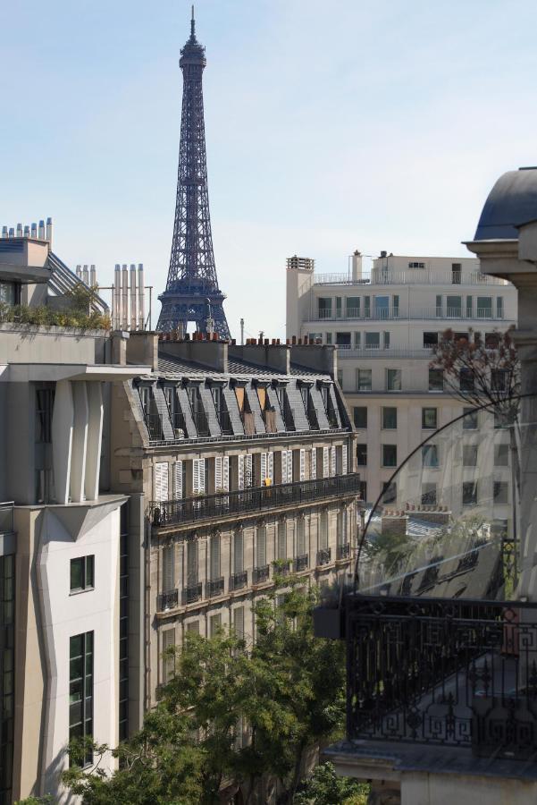 Junior Suite con Vista Torre Eiffel