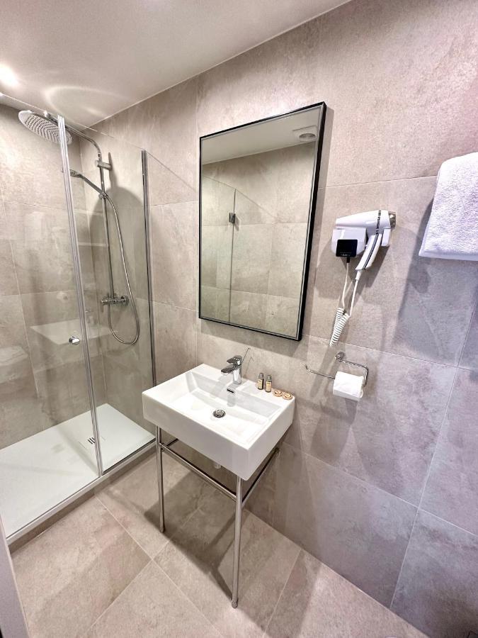 Large Double Room,1372276181:JPEG