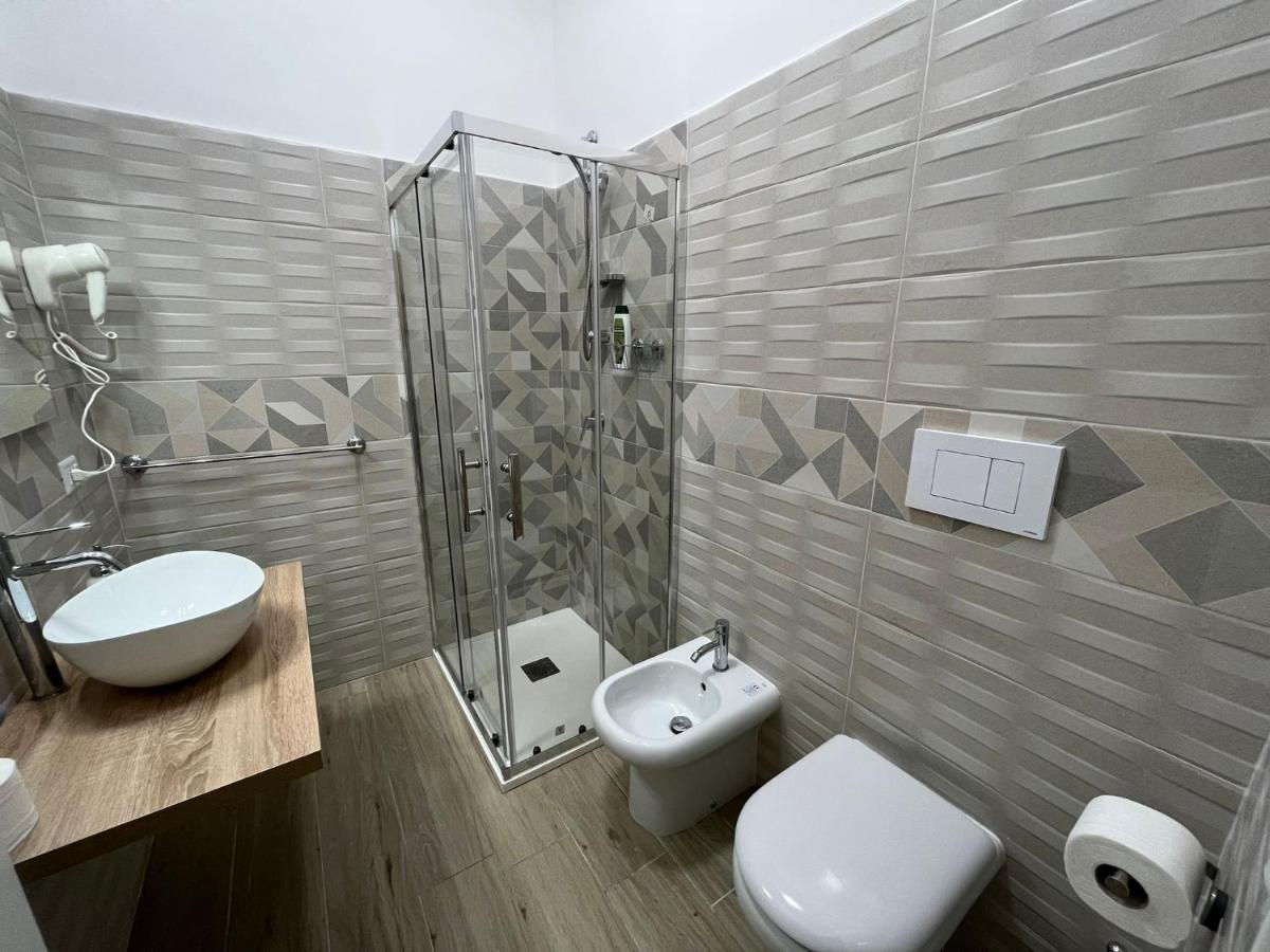 Double Room with Private External Bathroom,1641164692:JPEG