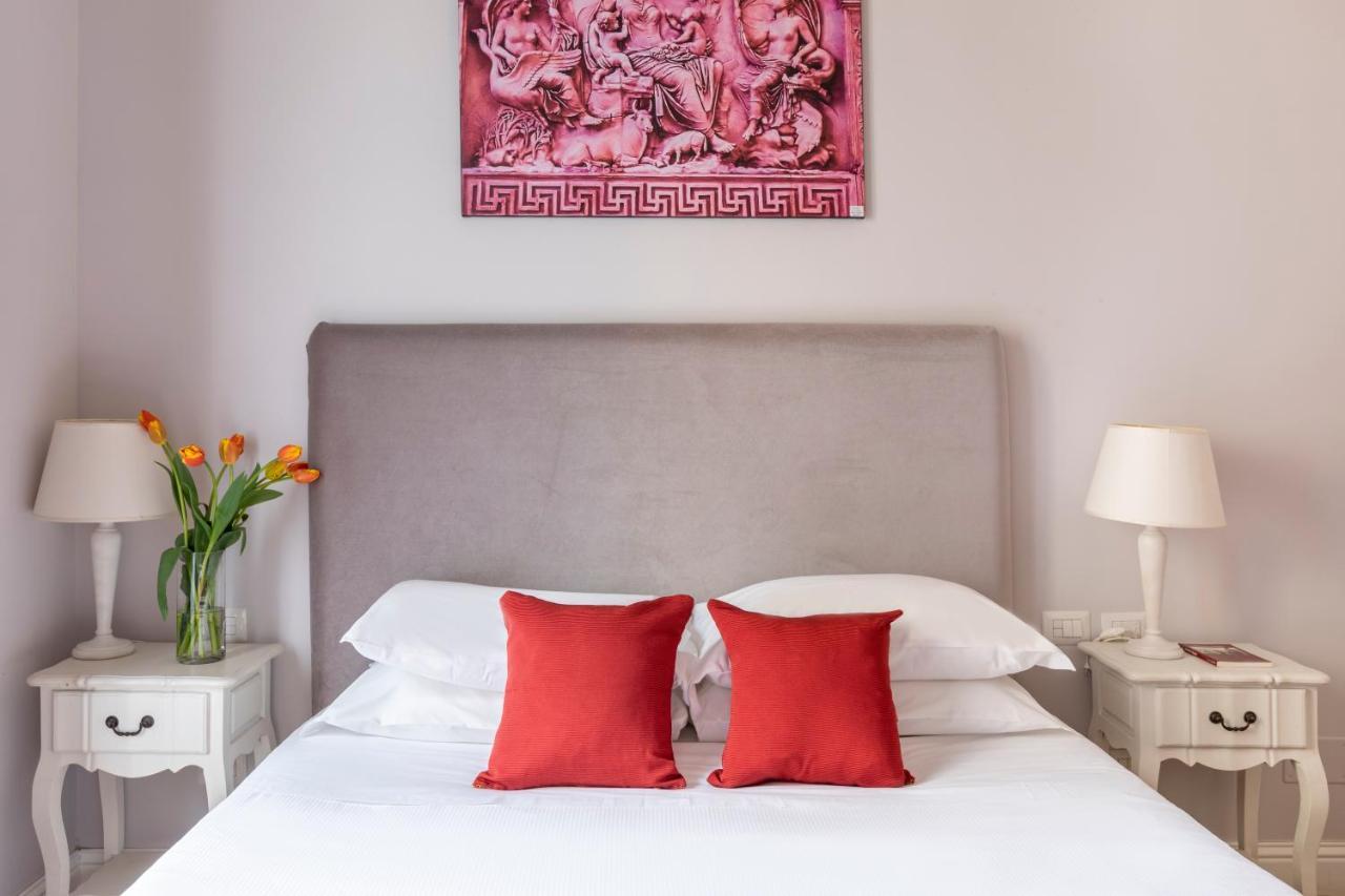 Double Room,1382476712:JPEG