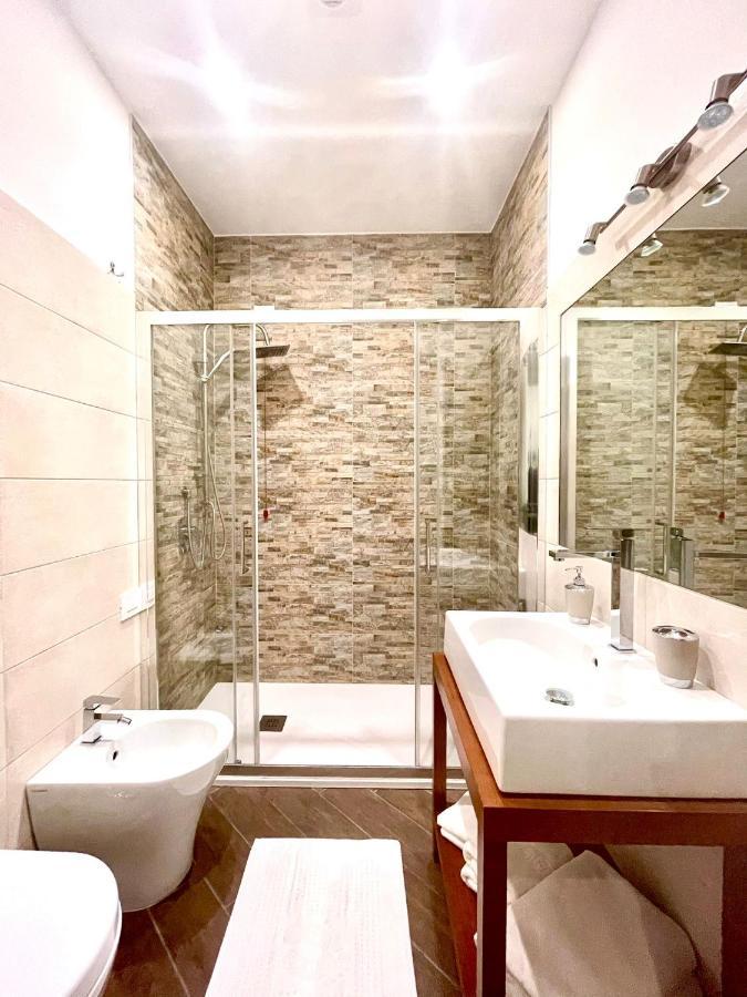 Camera Matrimoniale con Bagno Privato