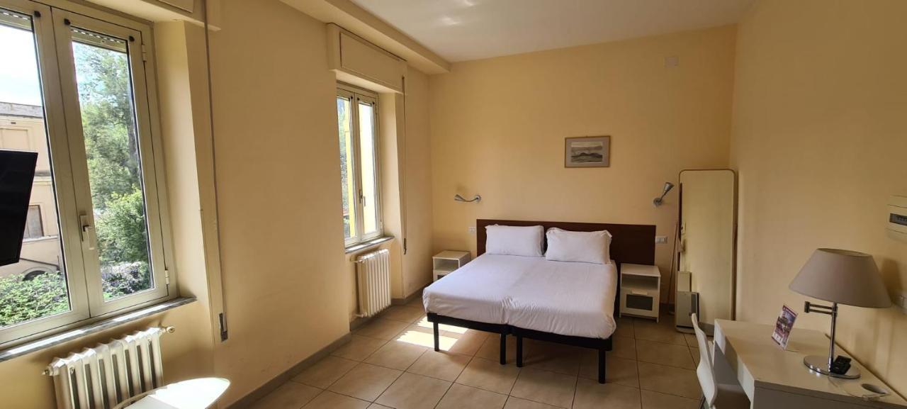 Triple Room with Private External Bathroom,1386442577:JPEG