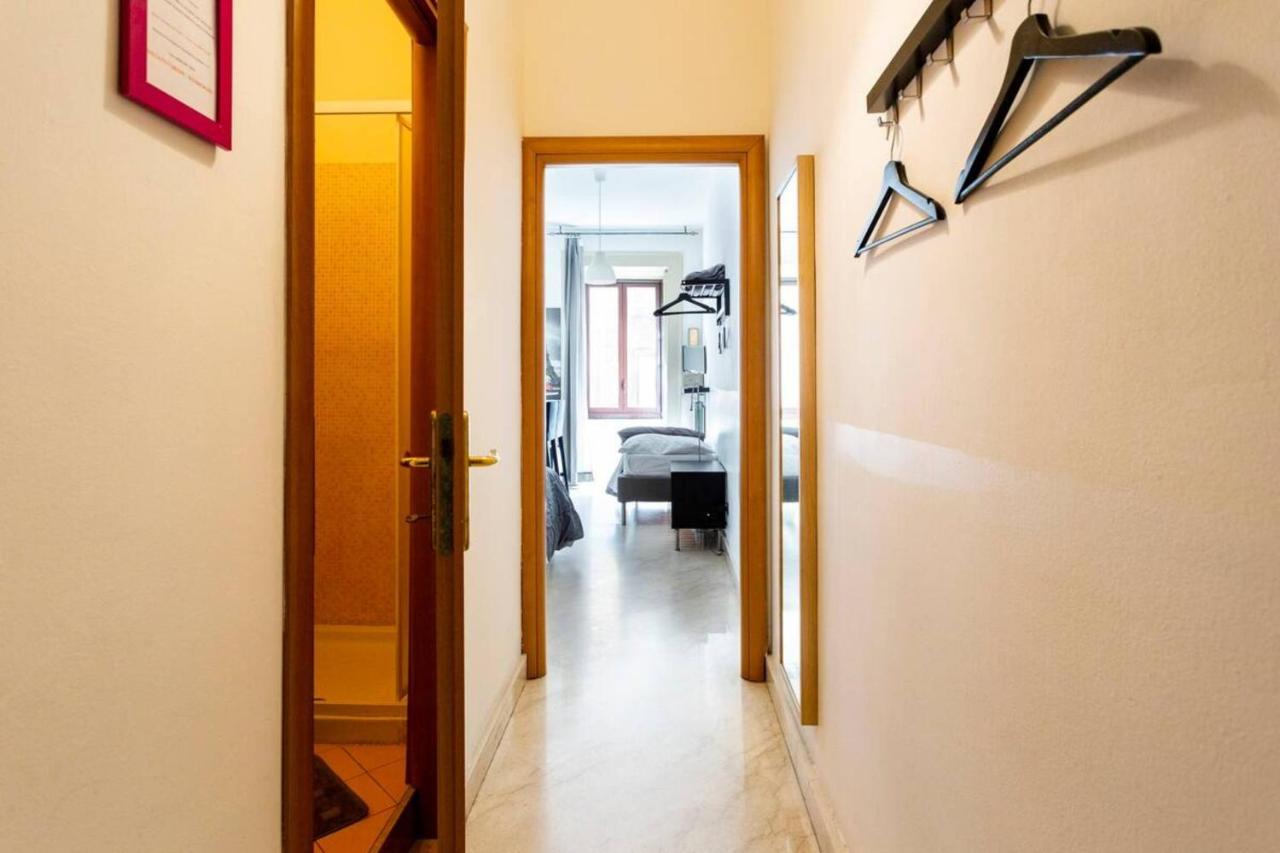 Camera Piccola Doppia con Letti Singoli