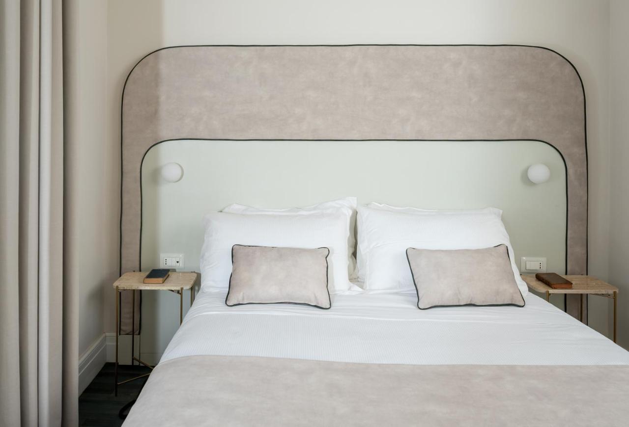Standard Double Room,1400954984:JPEG